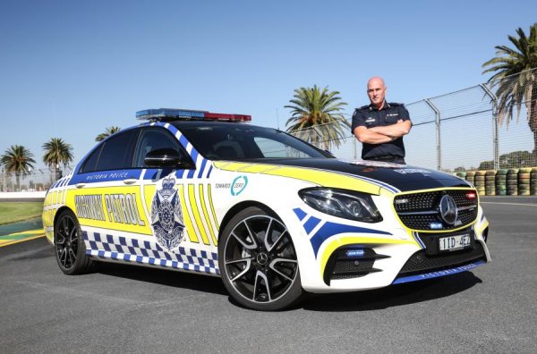 Мерседес Бенц c43 AMG Police
