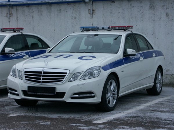 Мерседес е200 полиция