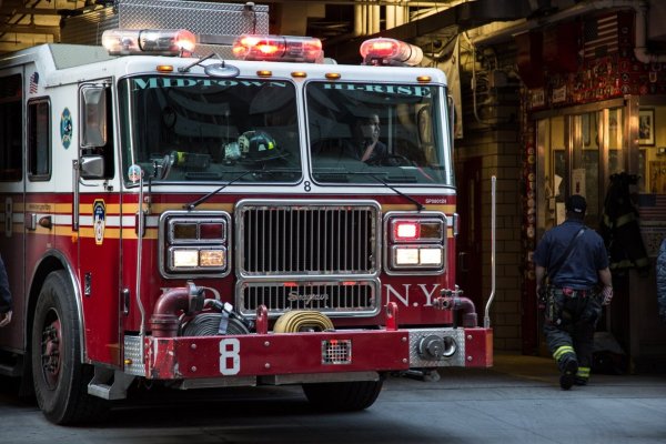 FDNY пожарная машина