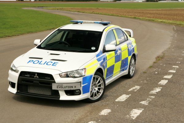 Police Mitsubishi Lancer EVO X