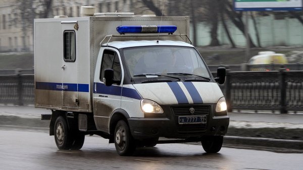 Police Land Rover броневик