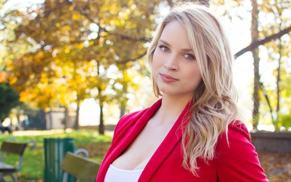 Софья Найт hot