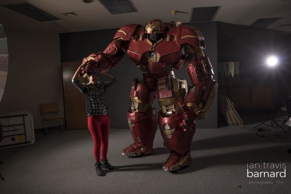 Костюм Тони Старка Hulkbuster
