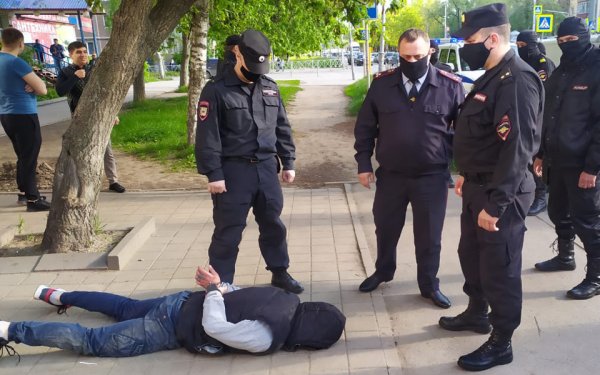 Задержание полицией на улице