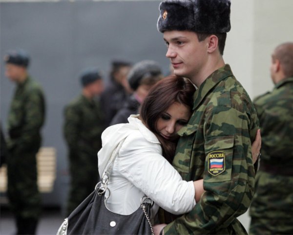 Девушка солдат