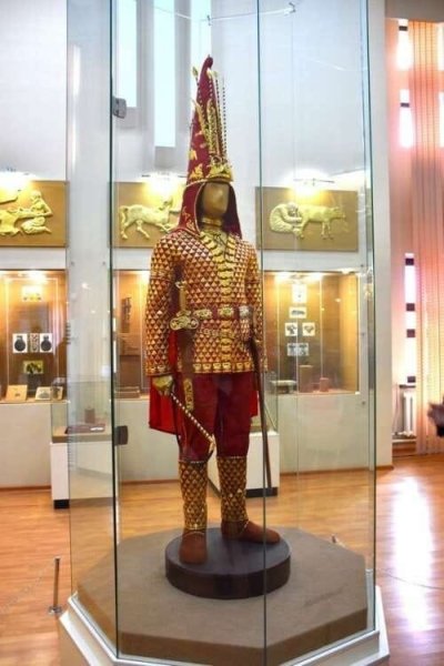 Иссыкский Курган золотой человек