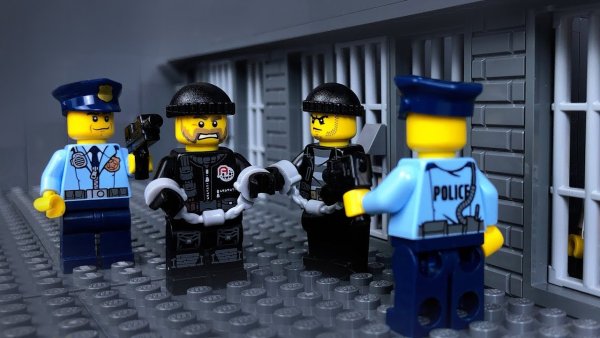LEGO City побег из тюрьмы