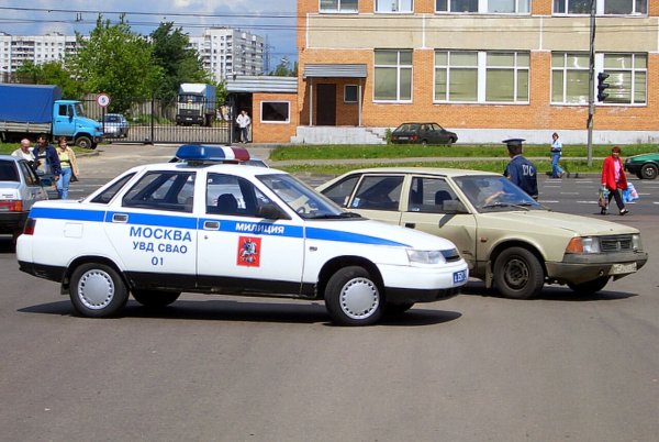 Полицейский ВАЗ 2110