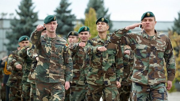 Мужчина военный