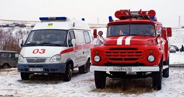 Скорая и пожарная машина