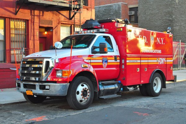 FDNY машина