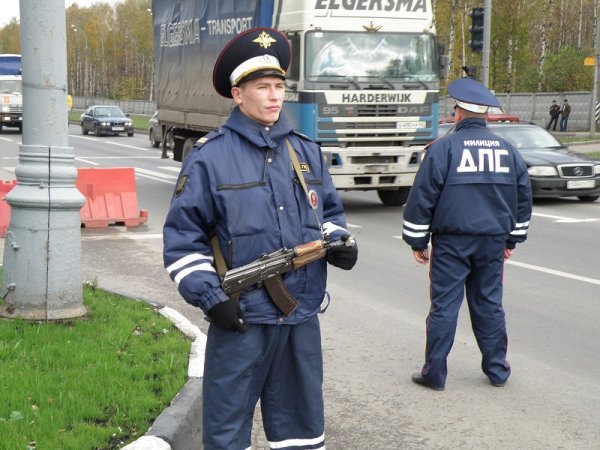 Полиция инспектор Фатеж