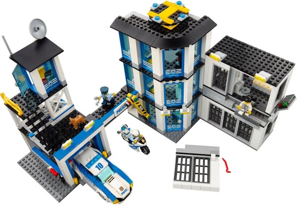 LEGO полицейский участок 60141