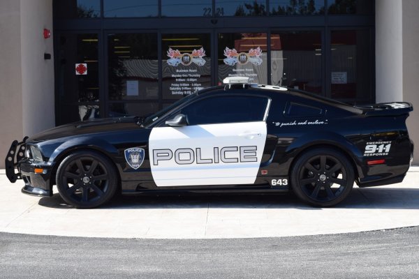 Ford Mustang Barricade 2007