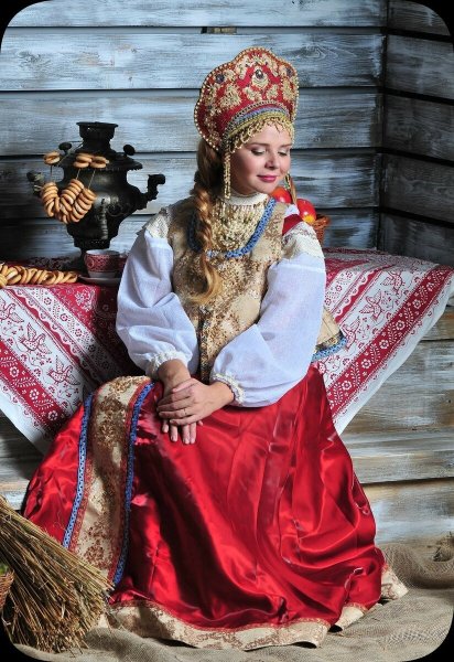 Русский народный костюм женский