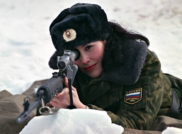 Женщины на службе