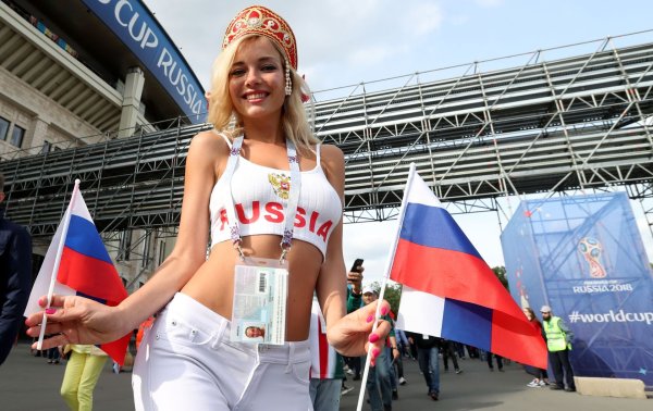 Фанатка сборной России Наталья Немчинова