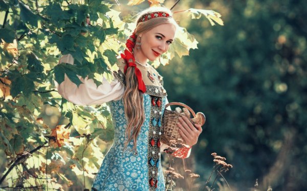 Фото славянских девушек в национальных костюмах