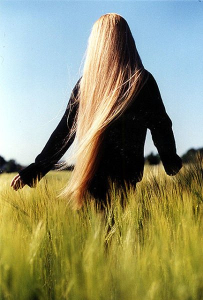 Картинки на аву для девушек со спины с длинными волосами - 86 фото
