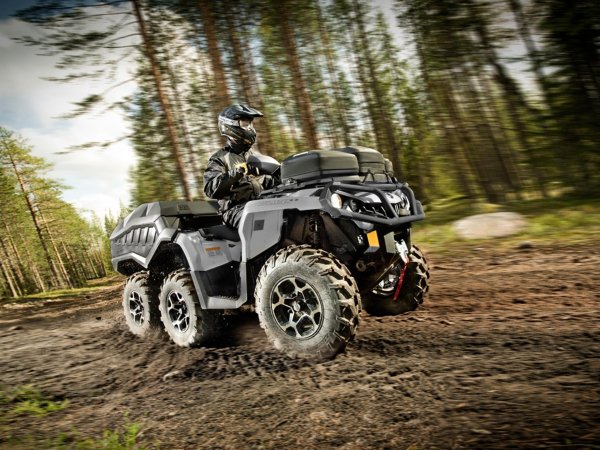 Квадроцикл BRP Outlander 6x6