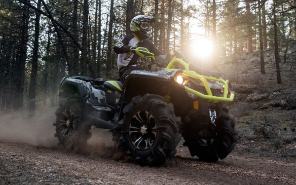 BRP Outlander 1000 XMR 2021 В грязи