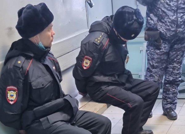 Полицейская форма