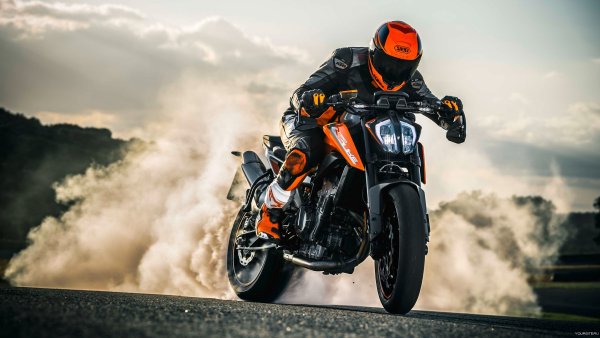 KTM Duke 790