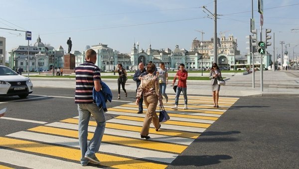 Пешеход на дороге