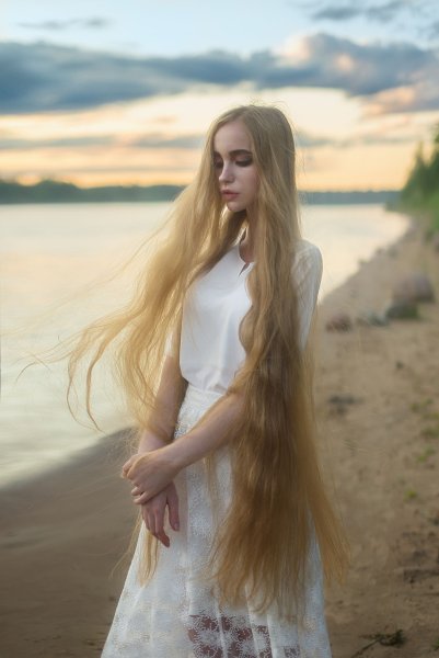 Василиса Хвостова с длинными волосами