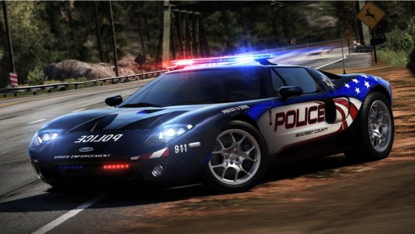 Полицейская машина NFS hot Pursuit
