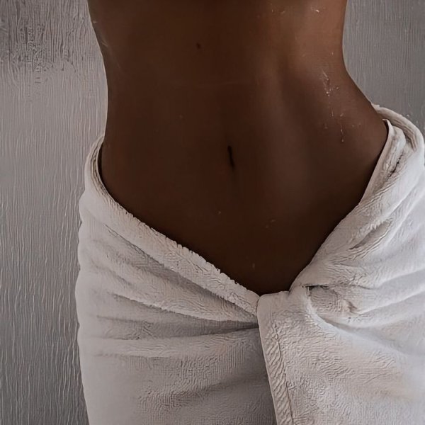 Женское тело без лица
