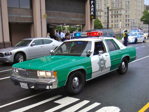 Police машины Sheriff