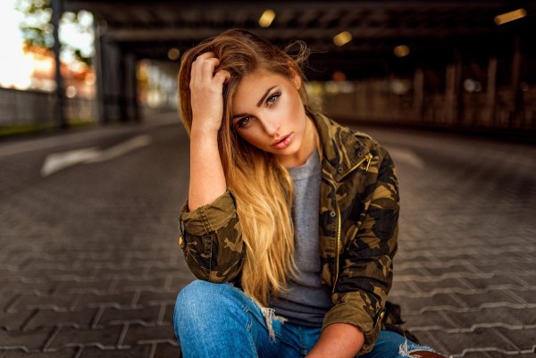 Miro Hofmann модель
