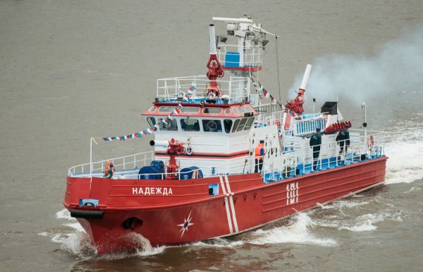 Пожарно-спасательный катер КС-110-39