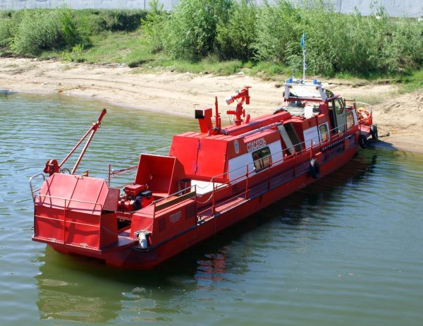 Пожарный катер КС-110