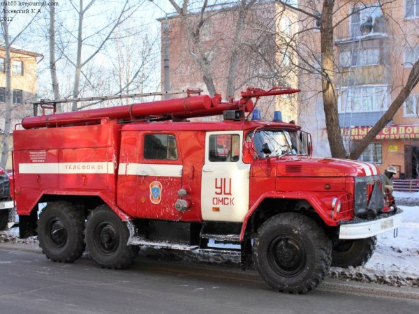 ЗИЛ 131 АЦ 5 40