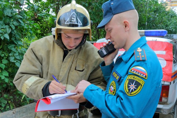 Полицейский и пожарный