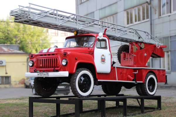 ГАЗ-52 автолестница