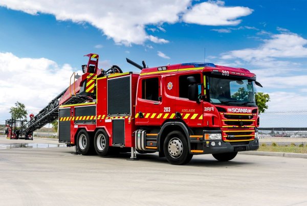 Грузовик Feuerwehr
