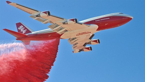 Пожарный Боинг 747