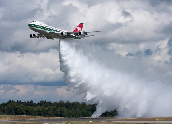 747 Supertanker