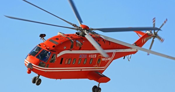 AC 313 вертолет