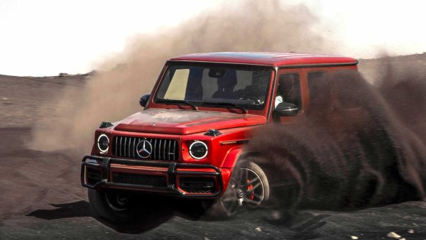 Дрифт Mercedes AMG g63