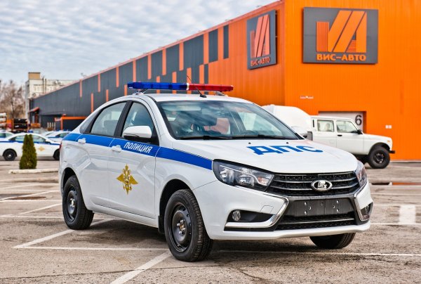 Lada Vesta Police