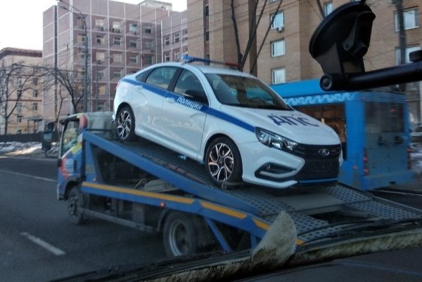 Lada Vesta Sport полиция