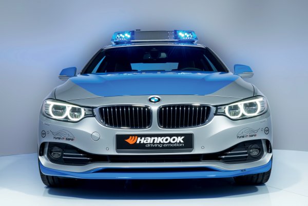 BMW 4 Police