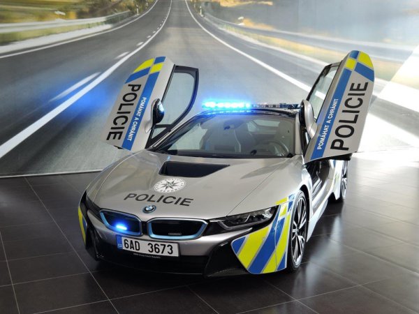 BMW i8 Police