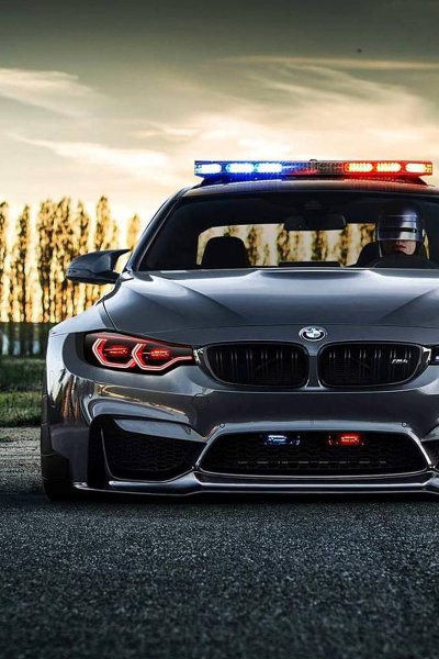 БМВ м4 полиция
