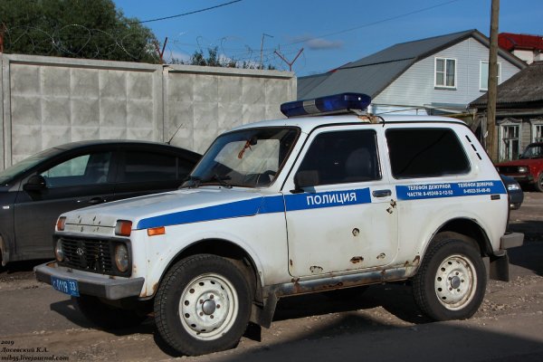 Нива 21214 полиция