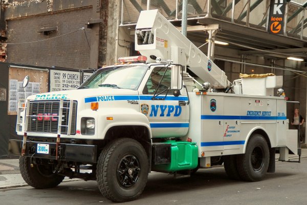 Полицейский грузовик NYPD Police